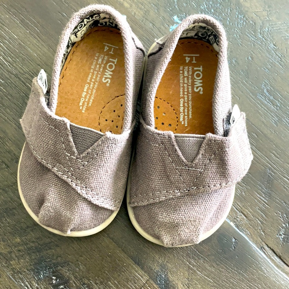 Baby Toms shoes - used with box